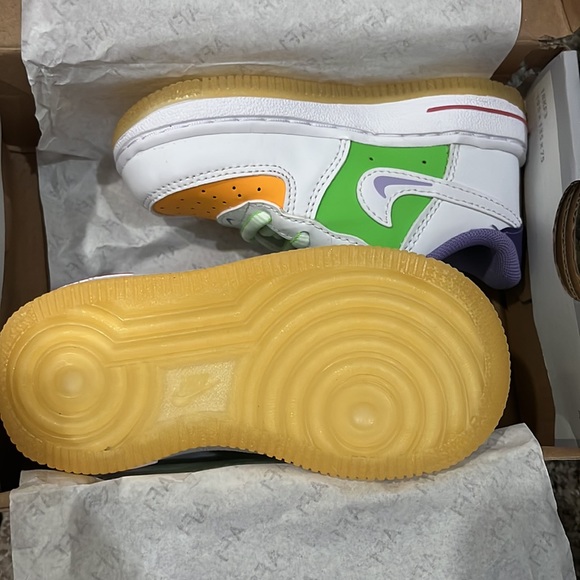 Nike Air Force 1 LV8 1 Kids Shoes - Picture 8 of 9